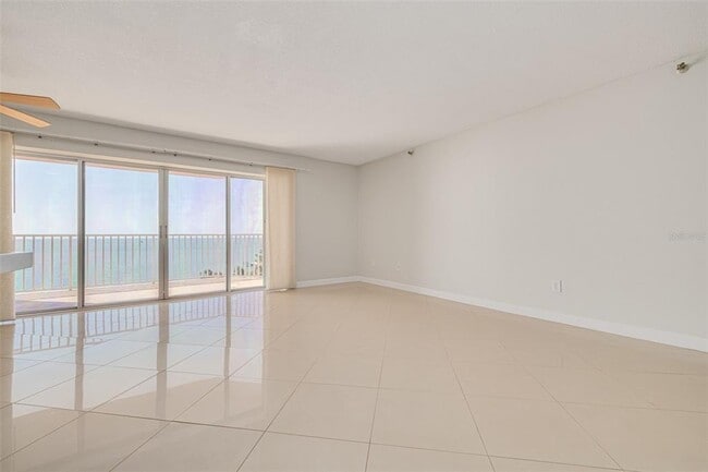 Foto del edificio - 7432 Sunshine Skyway Ln S