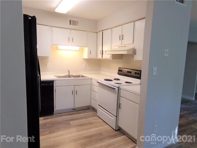 Building Photo - 9119 Spyglass Pl