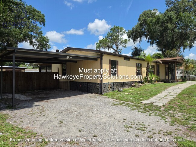 Foto del edificio - 6223 Snow Rd