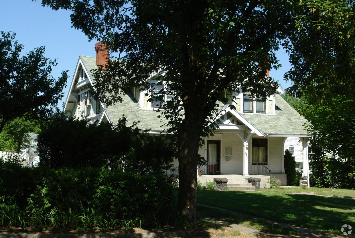 Primary Photo - 822 S Adams St