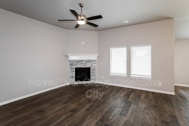 Foto del edificio - 8317 Rainier St