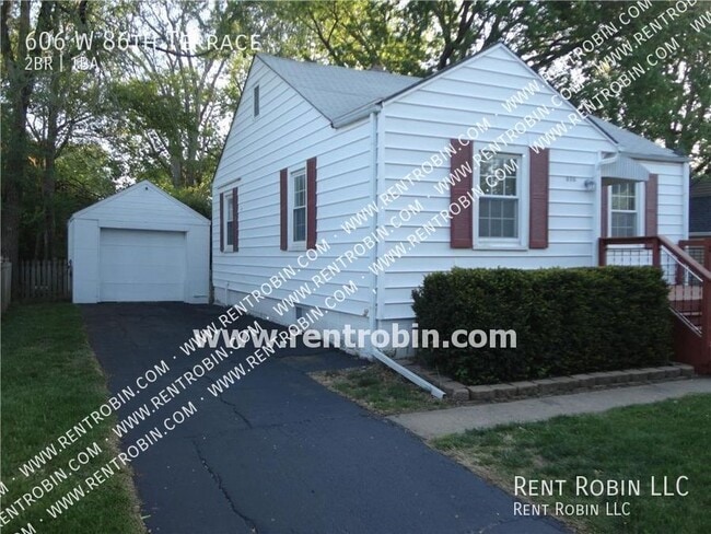 Building Photo - 606 W 86th Terrace