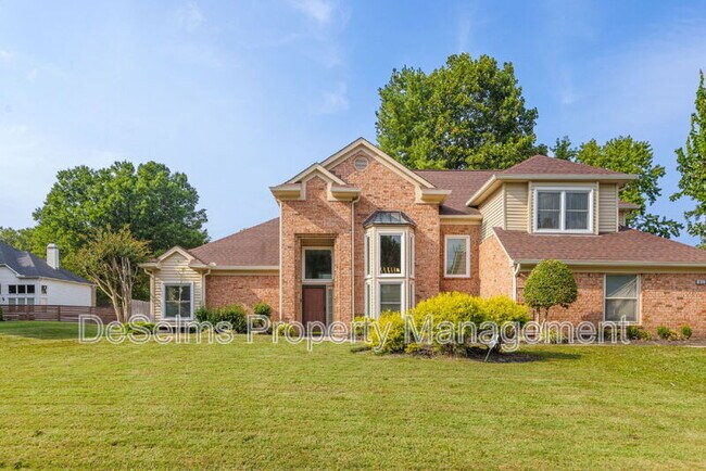 Foto del edificio - 1012 Beech Tree Ln