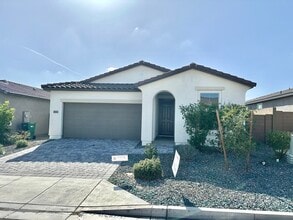 Building Photo - 48402 N Basilio St
