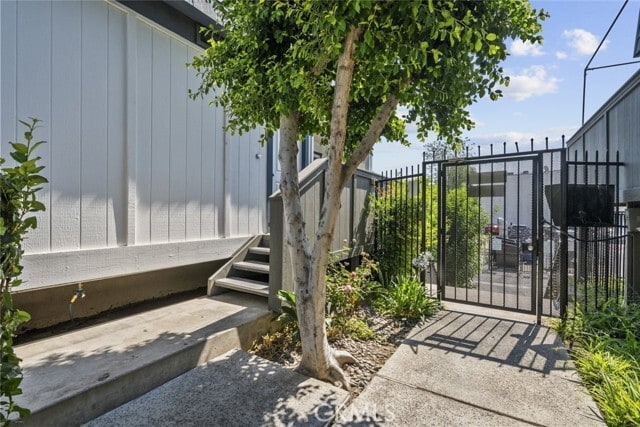 Building Photo - 18550 Hatteras St