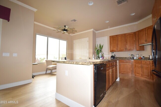Foto del edificio - 1750 W Bartlett Way