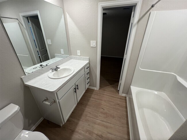 Foto del edificio - 132 Pine Bend Ct