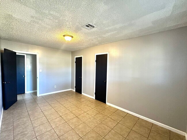 Foto del edificio - 3 bed 1 1/2 Bath House/ Braggs OK