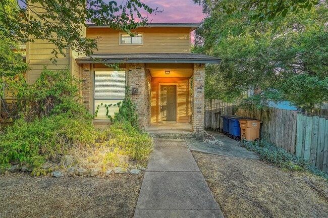 Foto del edificio - 3201 Twinberry Cove