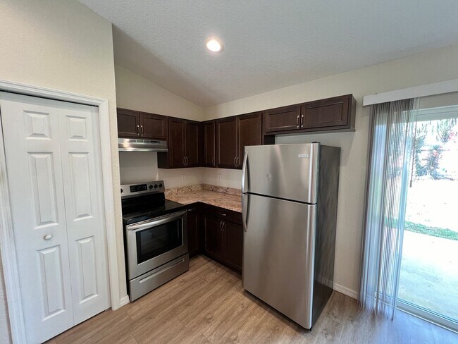 Foto del edificio - Beautiful 3 Bed /2 Bath in Ocala!!