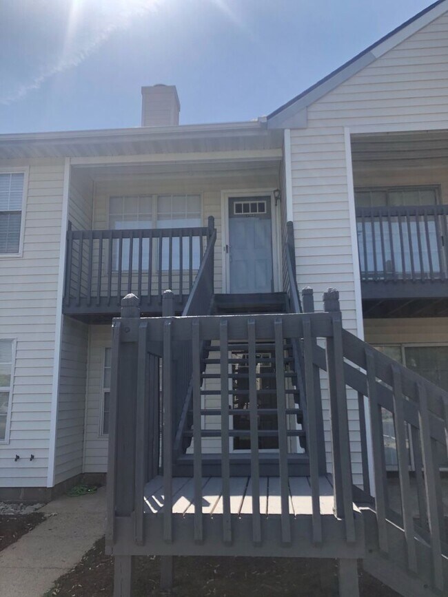 Foto del edificio - Charming Condo in Churchland Southwest