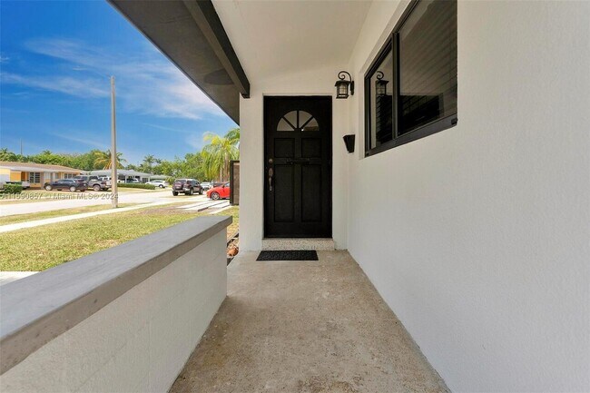 Building Photo - 9486 Haitian Dr