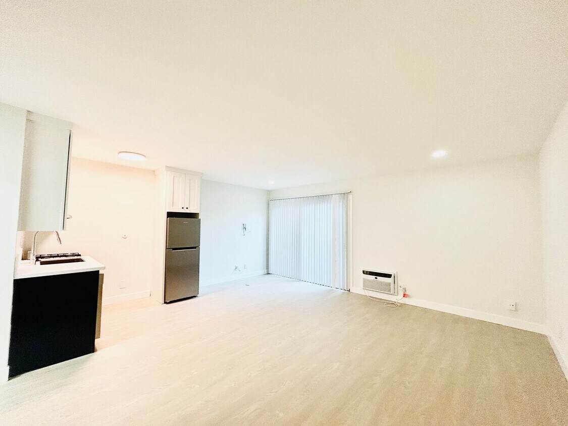 cha972 Room for Rent in Los Angeles, CA