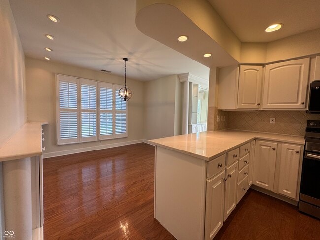 Building Photo - 8690 Jaffa Ct W Dr