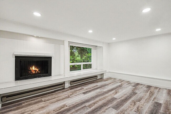 Foto del edificio - 7573 Old Redmond Rd