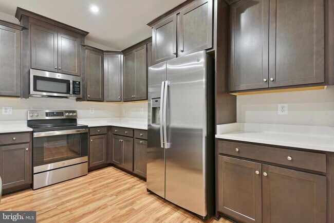 Building Photo - 13693 Innovation Station Lp