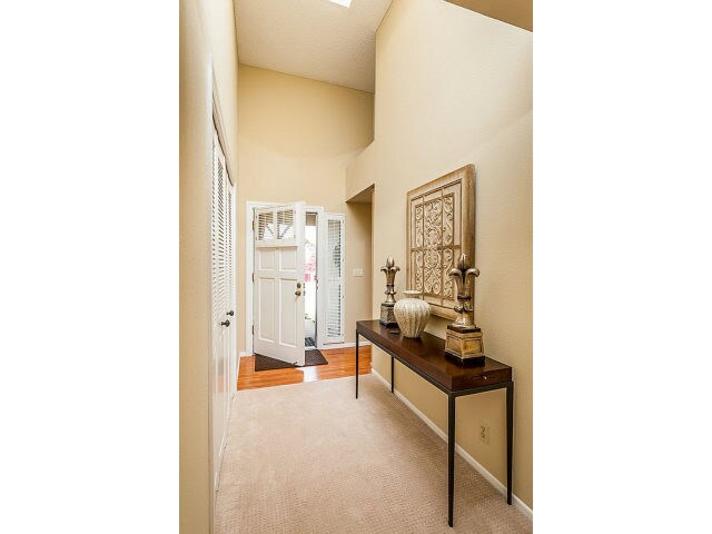 Private Entry - 528 Shorebird Cir