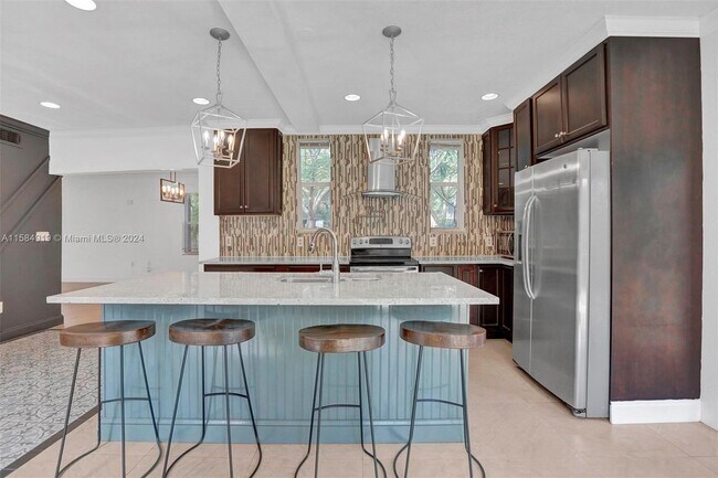 Foto del edificio - 1537 SW 10th St