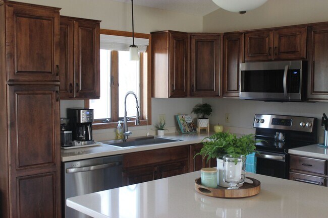 Foto del edificio - Main Floor Living - Updated 2021 - 5 Min f...