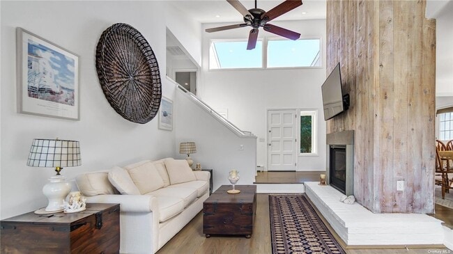 Foto del edificio - 19 Rogers Ln