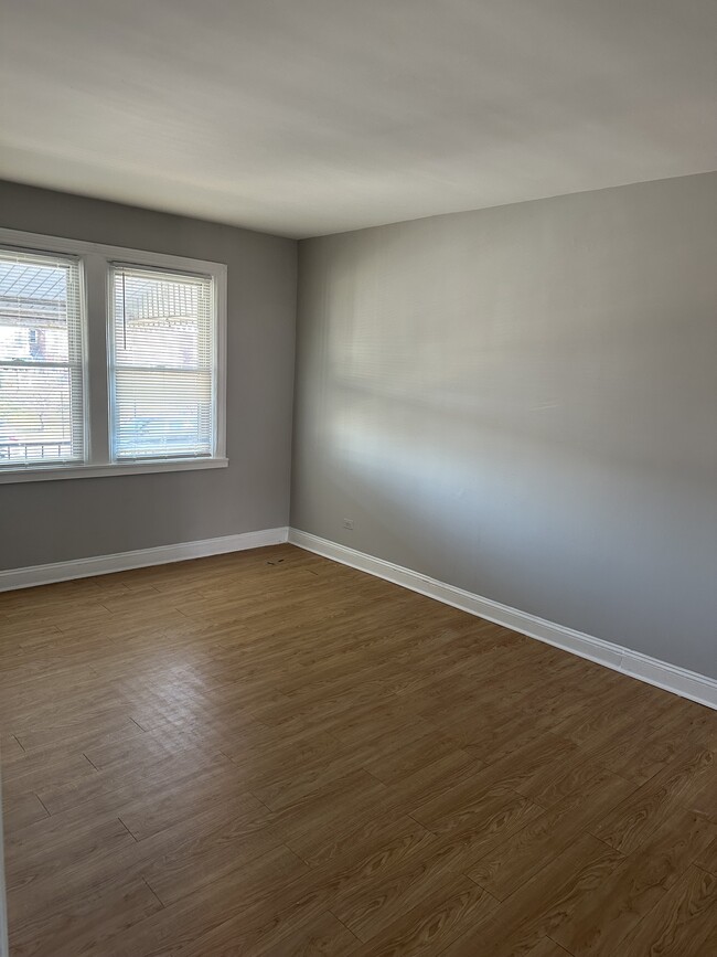 Building Photo - 604 Quail St