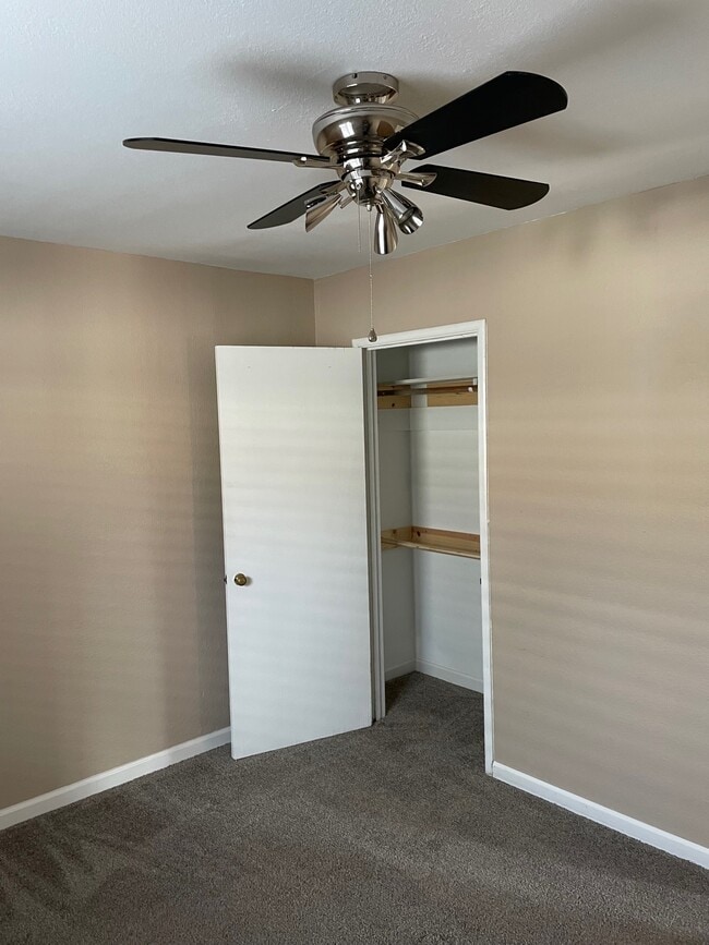 Bedroom - 4368 Railroad Ave
