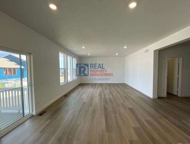 Foto del edificio - 5525 Wisteria Ave