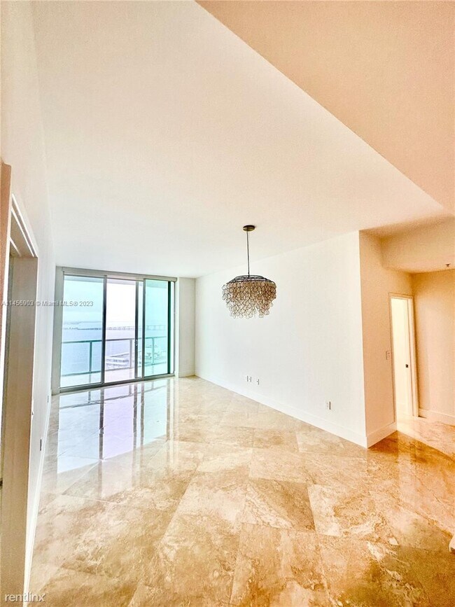 Foto del edificio - 2 br, 3 bath Condo - 218 SE 14th St Apt 2303