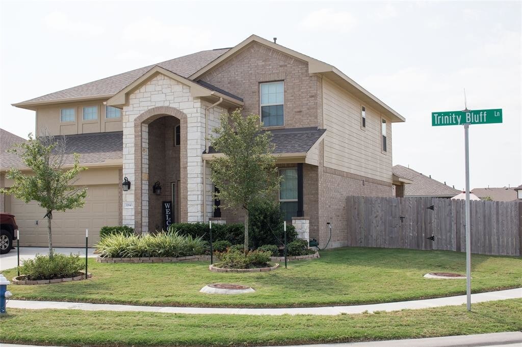 Primary Photo - 11843 Trinity Bluff Ln