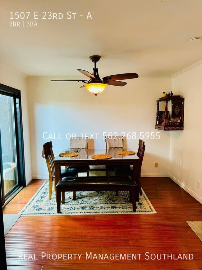 Foto del edificio - End Unit 2/3 Townhome with Garage