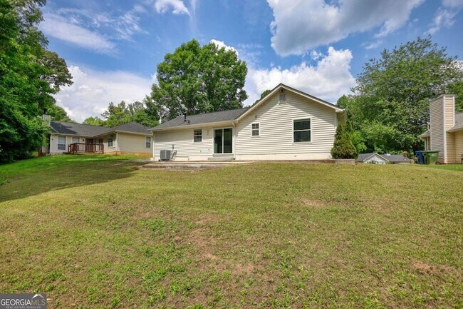 Foto del edificio - 2119 Briar Glen Ln SW