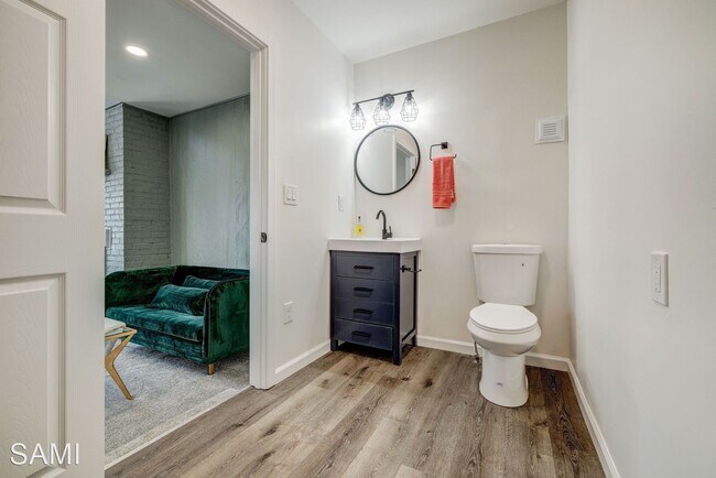 Building Photo - 4 br, 1.5 bath House - 1881 S Meade Street