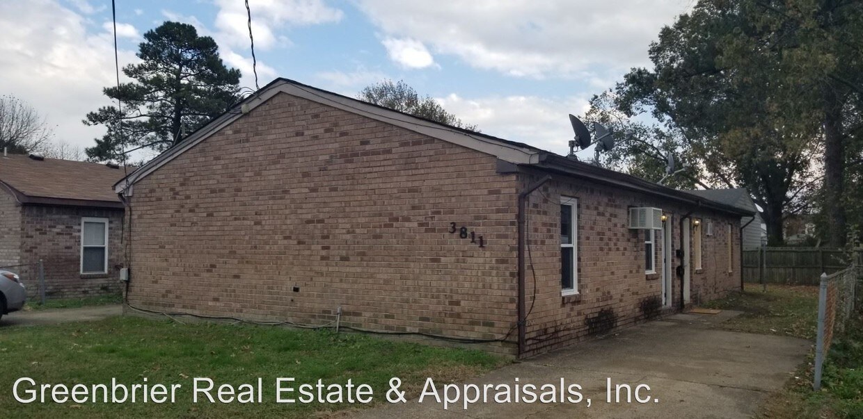 Primary Photo - 976 Ingleside Rd