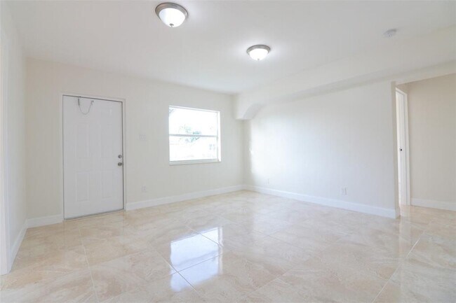 Foto del edificio - 3014 NW 6th St