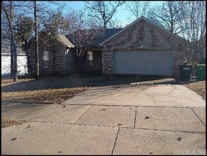 Building Photo - 11617 Ridgetop Dr