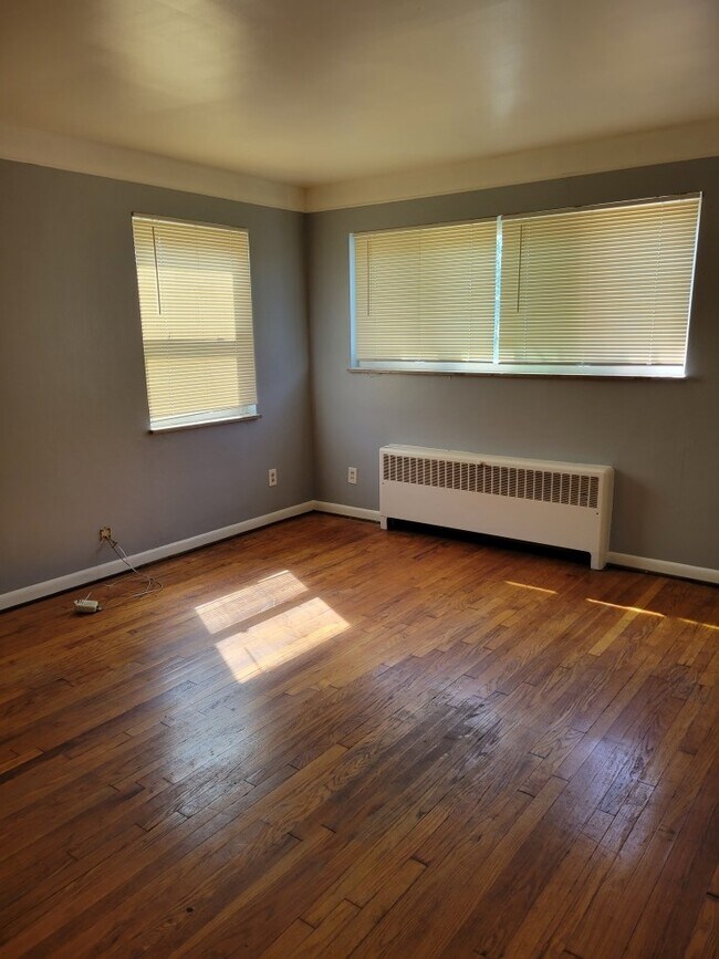 Foto del edificio - 2722 Montana Ave