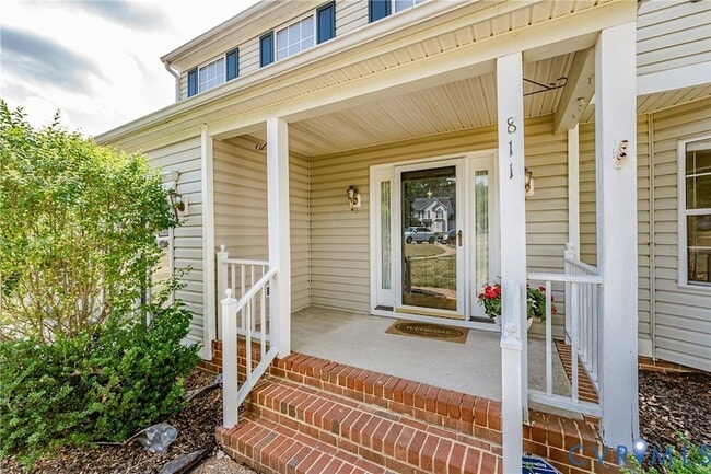 Building Photo - 811 Kiefer Field Ct