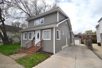 Building Photo - 307 N Washington Ave
