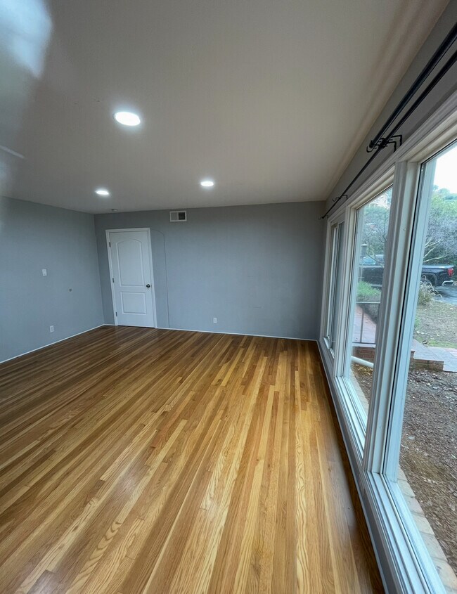 dormitorio 4 - 11001 Chula Vista Ave