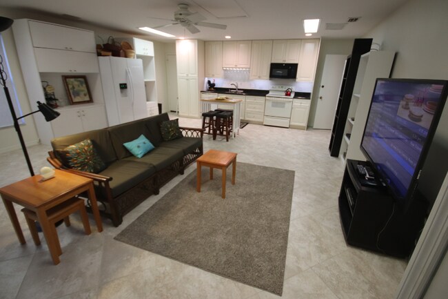 Foto del edificio - 18251 Clear Lake Dr