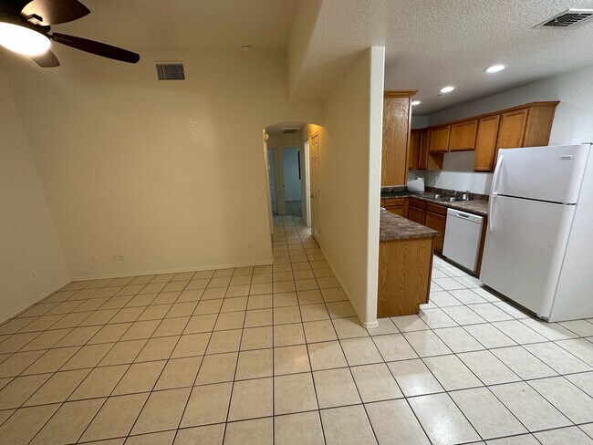 Foto del edificio - 3417 Oro Grande Blvd