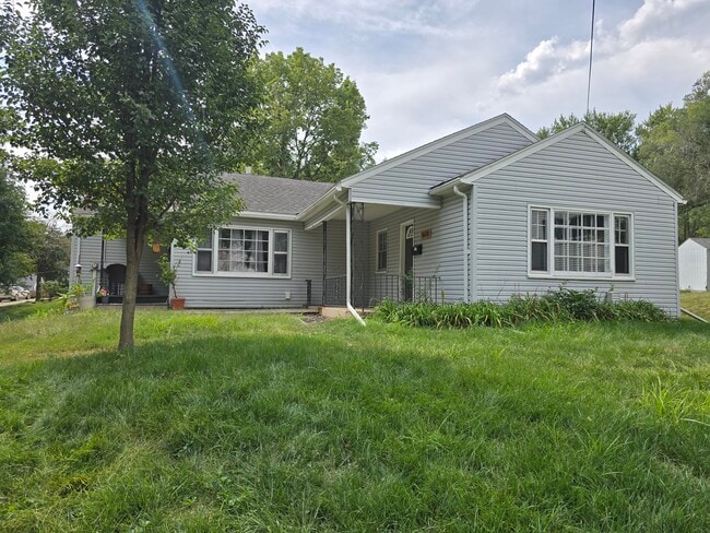 Building Photo - 5618 Dagle Dr