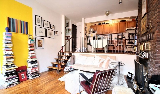 Foto del edificio - 432 W 22nd St