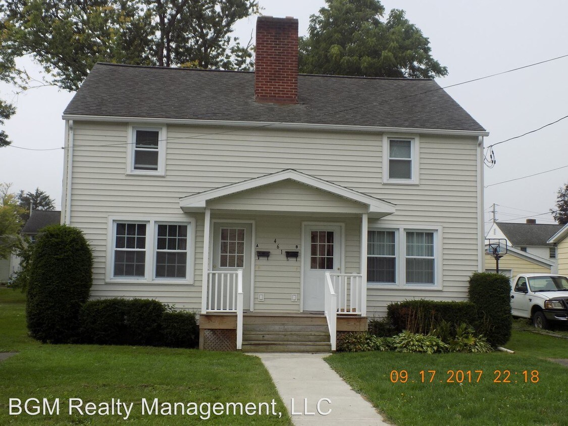 Primary Photo - 461 Albert St