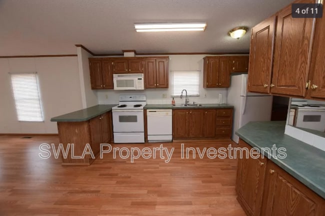Building Photo - 4017 Wildflower Dr