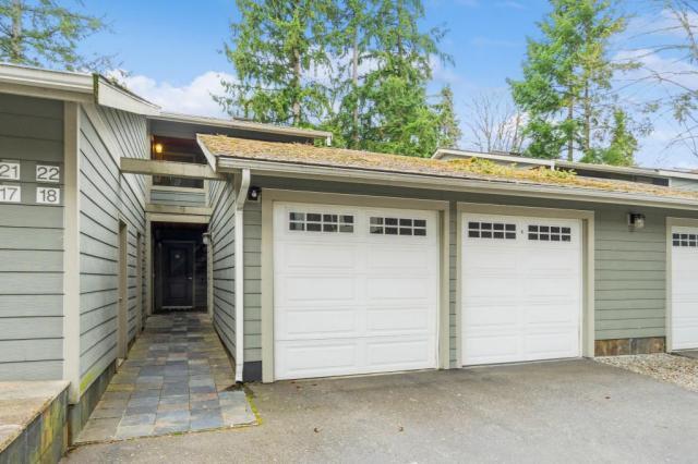 Building Photo - 2 bedroom in Bellevue WA 98007