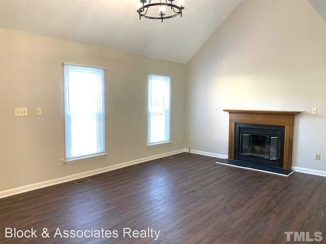 Building Photo - 3 br, 2 bath House - 105 Keystone Drive