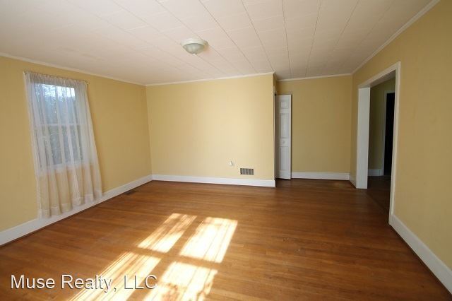 Building Photo - 3 br, 2 bath House - 3845 Walker Road