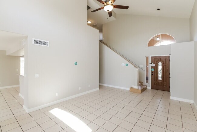 Building Photo - 1247 E Muriel Dr