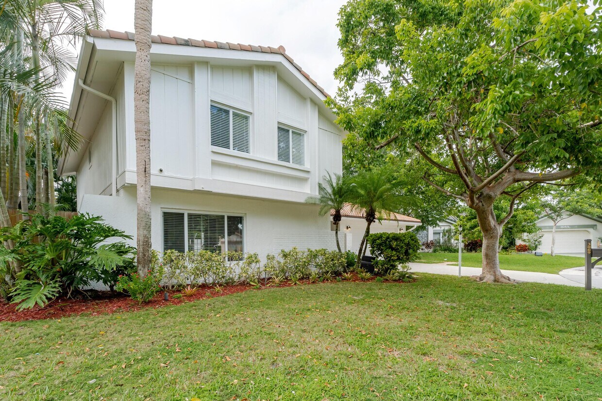 Foto principal - 3069 NW 27th Terrace